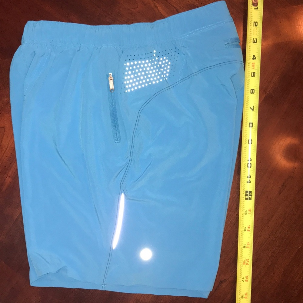 Men's lulelemon running shorts